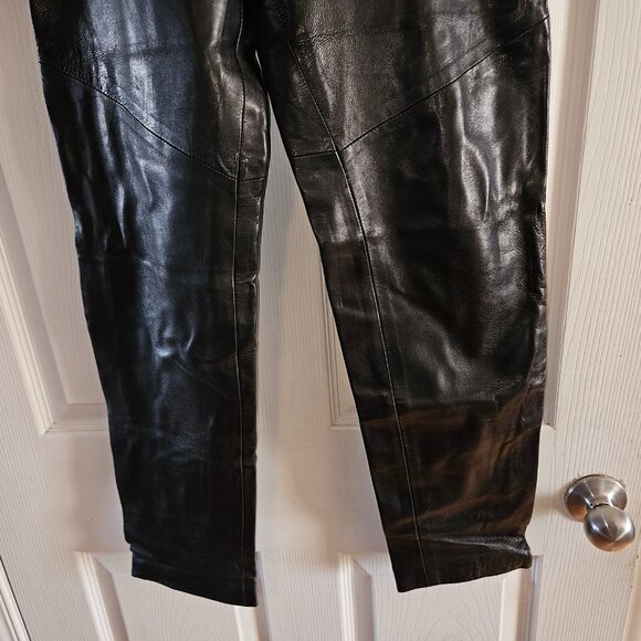 Danier Genuine Leather Pants - Made in Canada - 28" Waist / 31.5" Inseam - Picture 5 of 16